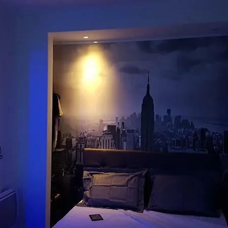 Crypto Prestige - The Studio Apartman Angers